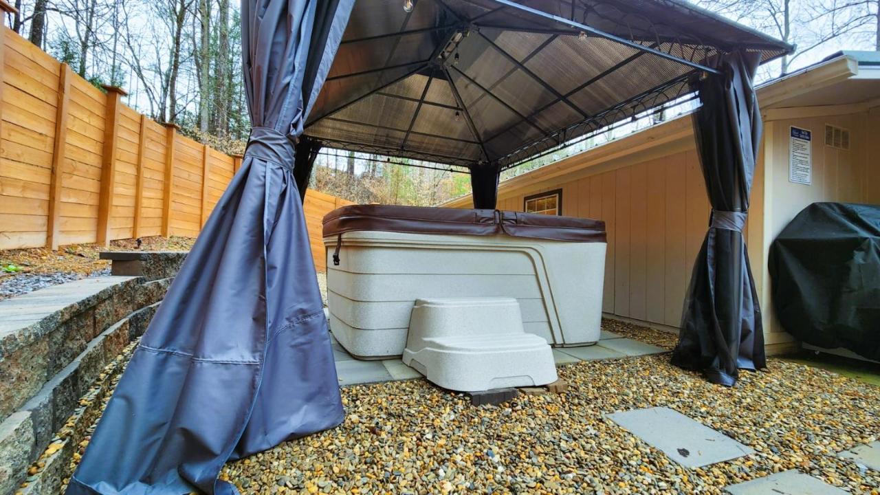 Stay At The Retreat! Gatlinburg-Dollywood Sevierville Bagian luar foto